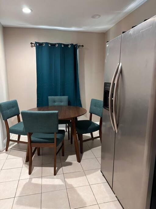 Bright 2Br Apt 8 Min To Jfk And 5 Min To Mall Apartamento Valley Stream Exterior foto